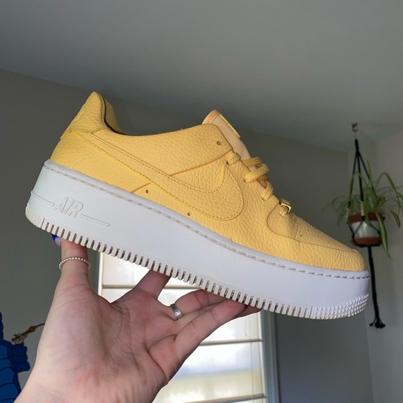 nike air force 1 sage low topaz gold - Picture 7 of 10